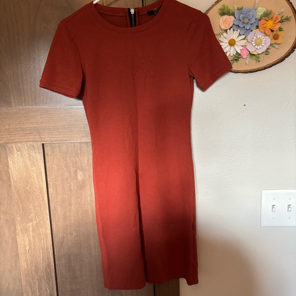Forever 21 Dresses & Skirts - Forever 21 Fitted Ribbed Bodycon Dress Red Orange Size S